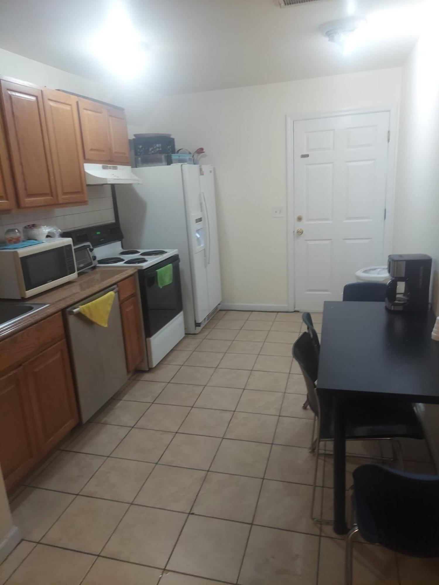 Crystal Room 1 Guest House Near 12Mins To Ewr Airport / Prudential / Njit / Penn Station نيوآرك المظهر الخارجي الصورة