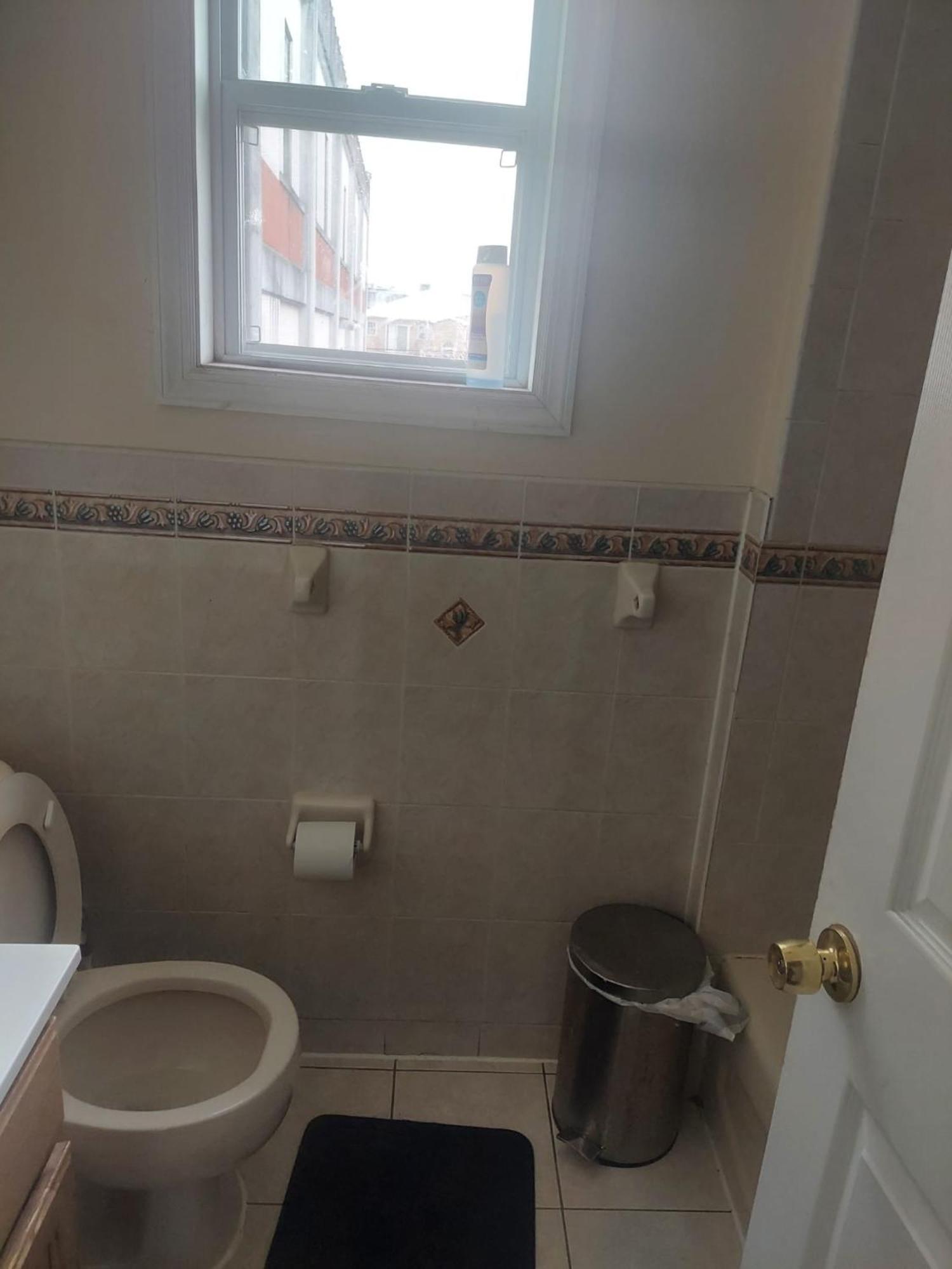 Crystal Room 1 Guest House Near 12Mins To Ewr Airport / Prudential / Njit / Penn Station نيوآرك المظهر الخارجي الصورة