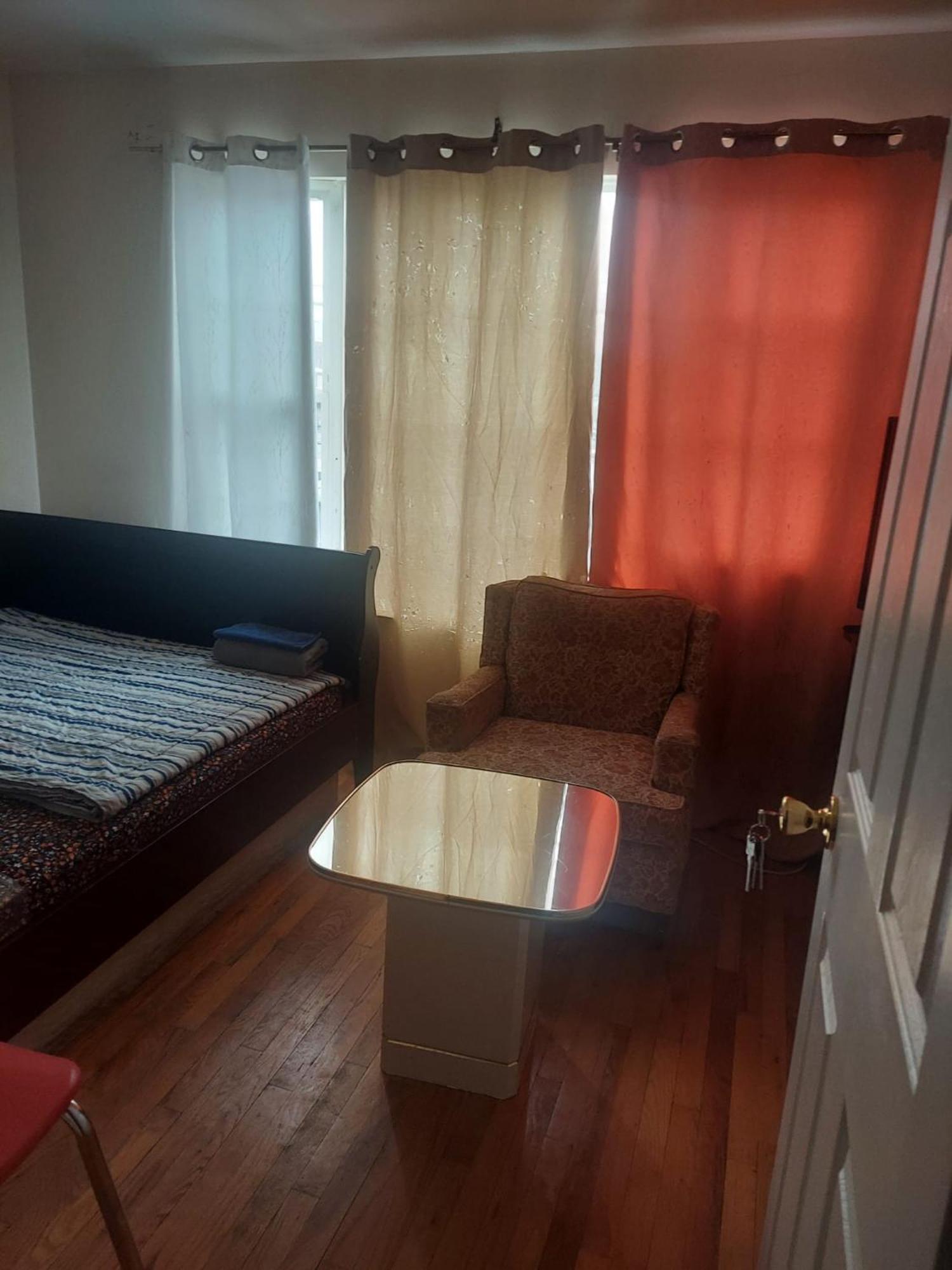 Crystal Room 1 Guest House Near 12Mins To Ewr Airport / Prudential / Njit / Penn Station نيوآرك المظهر الخارجي الصورة