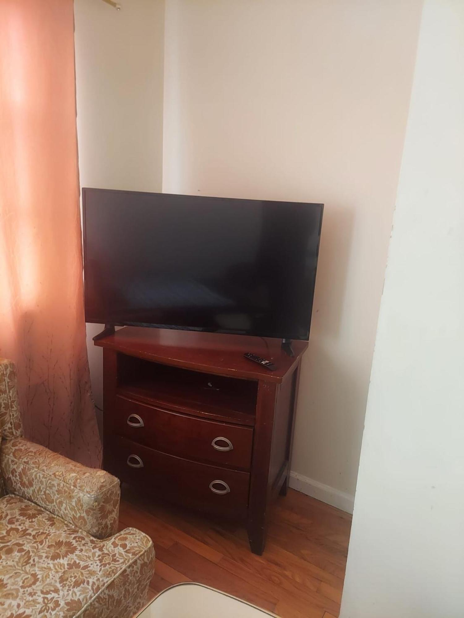 Crystal Room 1 Guest House Near 12Mins To Ewr Airport / Prudential / Njit / Penn Station نيوآرك المظهر الخارجي الصورة