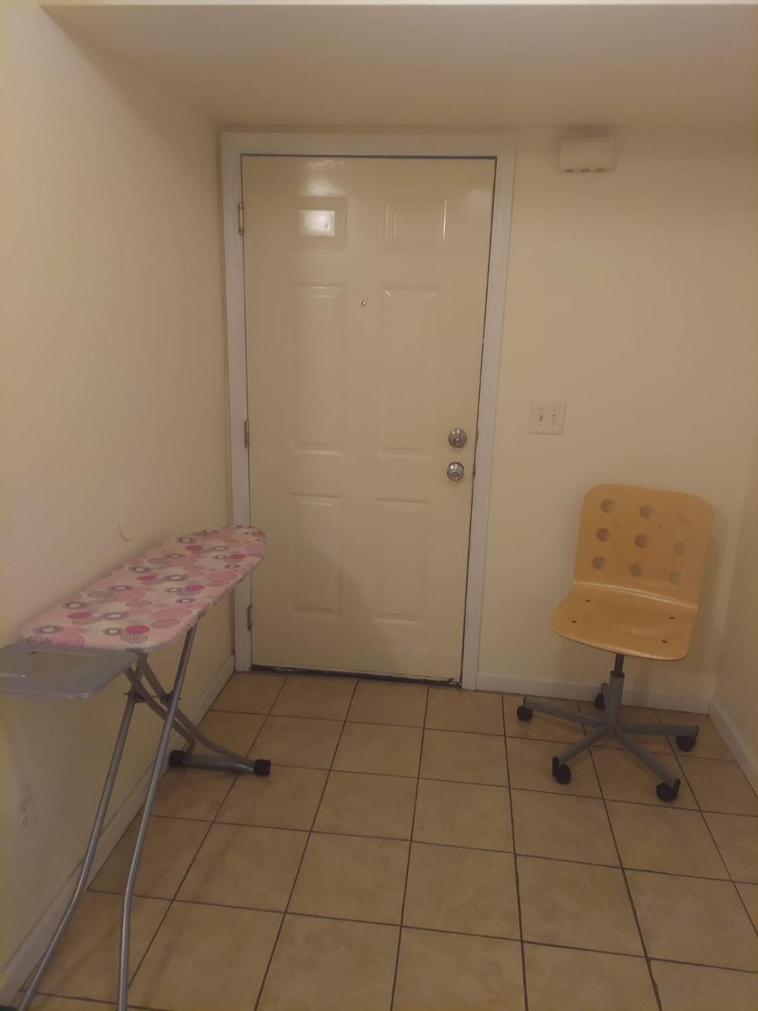 Crystal Room 1 Guest House Near 12Mins To Ewr Airport / Prudential / Njit / Penn Station نيوآرك المظهر الخارجي الصورة