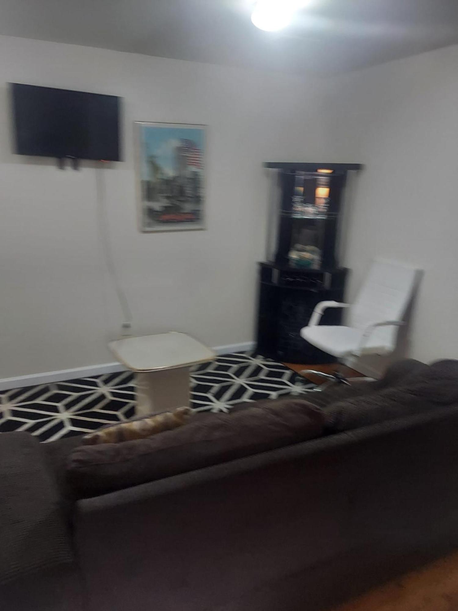 Crystal Room 1 Guest House Near 12Mins To Ewr Airport / Prudential / Njit / Penn Station نيوآرك المظهر الخارجي الصورة