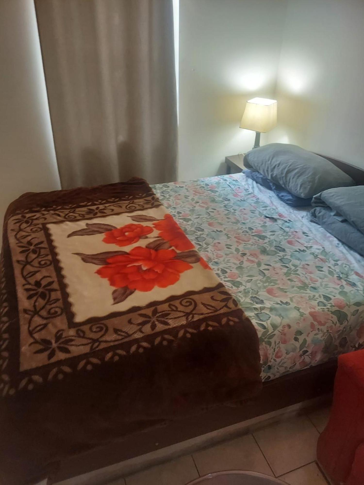 Crystal Room 1 Guest House Near 12Mins To Ewr Airport / Prudential / Njit / Penn Station نيوآرك المظهر الخارجي الصورة